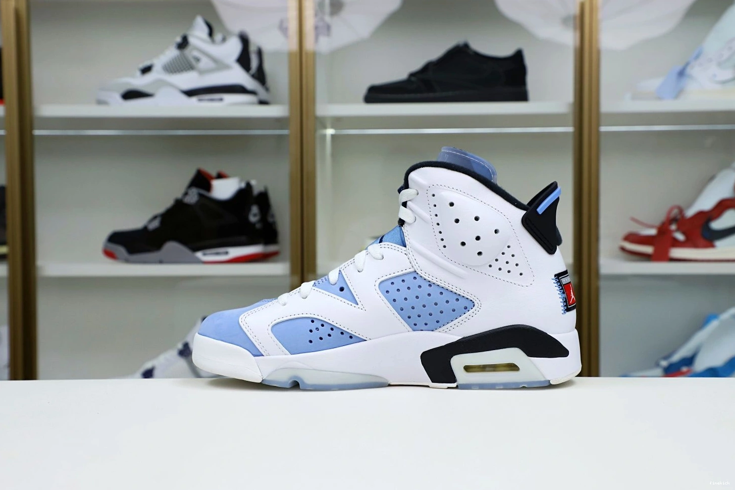 6 AIR 'UNC RETRO JORDAN HOME' 1103